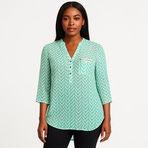 CALS Green Chevron Sheer Tunic Blouse High Low Hem Zip Pocket Medium